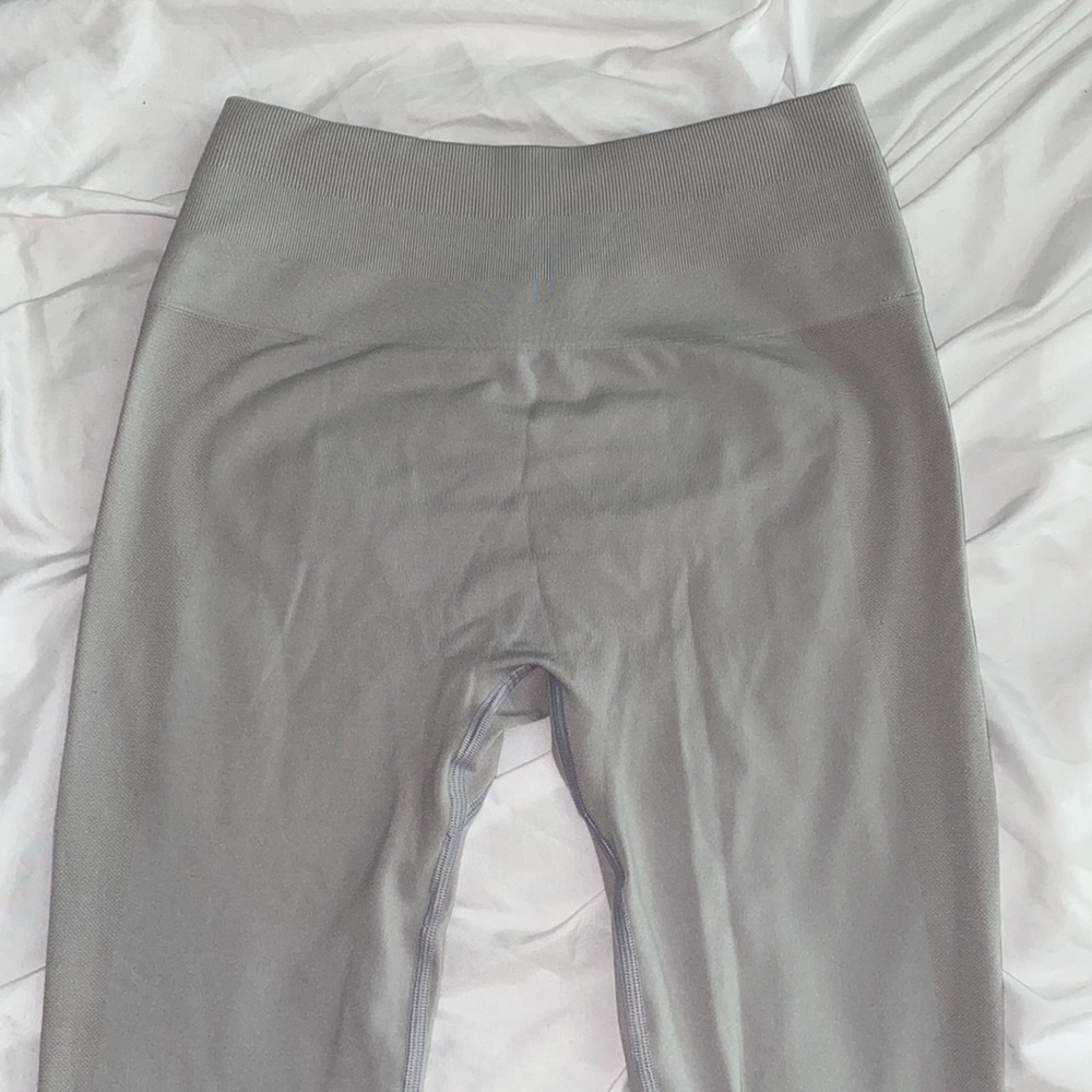 Alphalete Amplify leggings - Picture 2 of 3